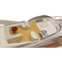 Модель моторної яхти Sea Club Sunseeker Manhattan h- 38 см, l-90 см (5403.V)